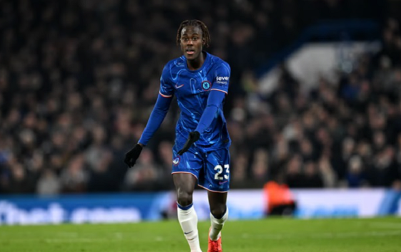 chalobah-nguoi-song-sot-giua-co-may-kinh-doanh-cua-chelsea