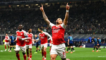 Arsenal hủy diệt Wigan trong 27 phút, đi vào lịch sử FA Cup